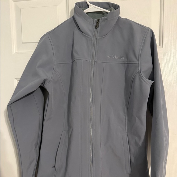 Columbia Soft Gray Fleece Ski/Snowboard/Hiking Waterproof Coat - Picture 11 of 15